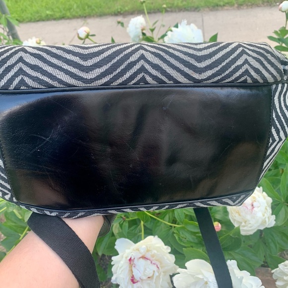 Authentic L.A.M.B. Bag by Gwen Stefani - Picture 8 of 11